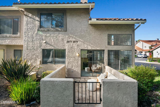 866 Paseo Tosamar, Camarillo CA: https://media.crmls.org/mediaz/c12d7bef-69c3-4d29-b88e-8ab22d86d541.jpg