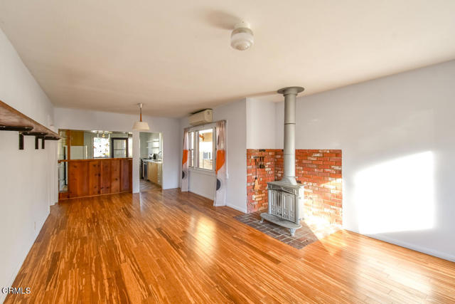 Detail Gallery Image 3 of 19 For 5259 Aldama St, Los Angeles,  CA 90042 - 2 Beds | 2 Baths