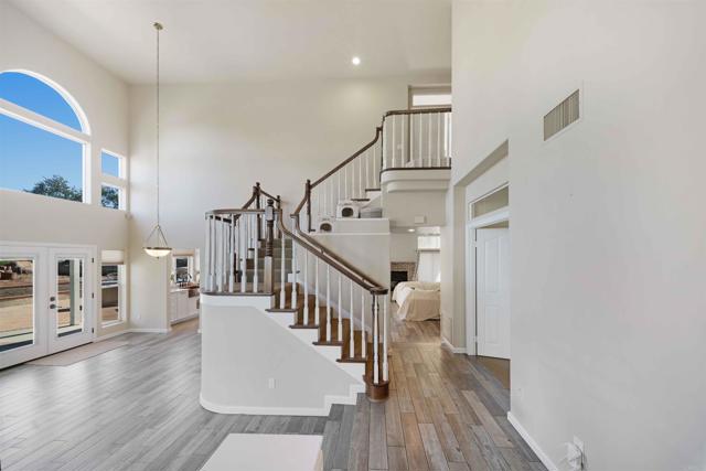 2173 Twisted Oak Ln Lane, Alpine CA: https://media.crmls.org/mediaz/c12d9961-2c97-4ff6-90af-c866b9956a47.jpg