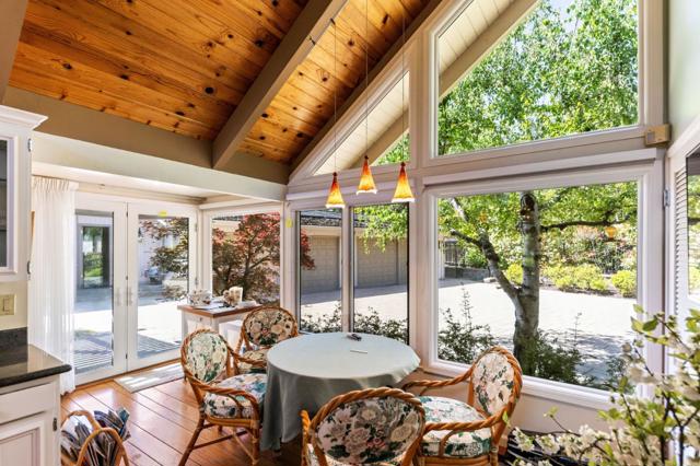86 Belbrook Way, Atherton CA: https://media.crmls.org/mediaz/c12dd017-1363-437e-9cf3-242179023139.jpg