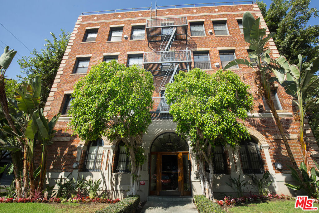 361 S DETROIT Street #405
