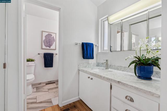 3803 Quail Ridge Road, Lafayette CA: https://media.crmls.org/mediaz/c12ee277-9853-427d-8bbe-d6220e6947c8.jpg