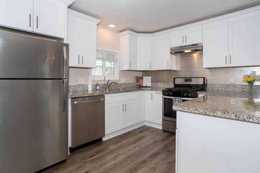1145 Barham Drive - photo 2