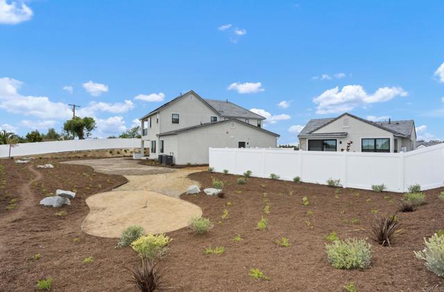 Detail Gallery Image 38 of 41 For 1220 Stonemark Place #MAIN HOUSE,  Vista,  CA 92081 - 6 Beds | 5 Baths