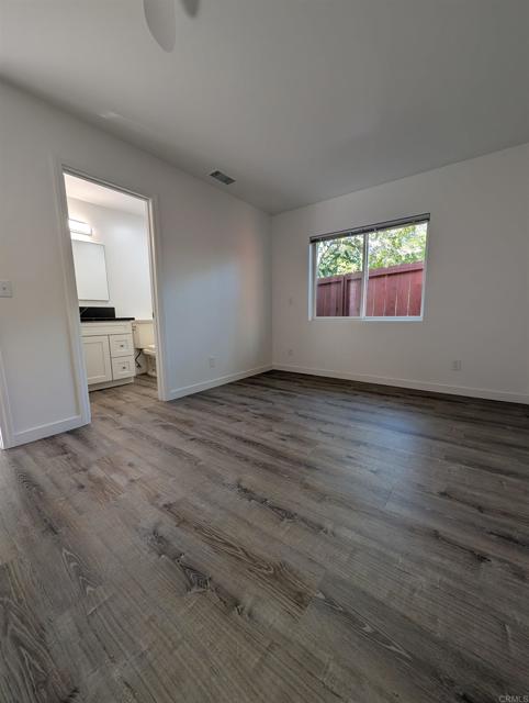 Detail Gallery Image 9 of 18 For 3817 Rojo Tierra Rd, La Mesa,  CA 91949 - 2 Beds | 2 Baths