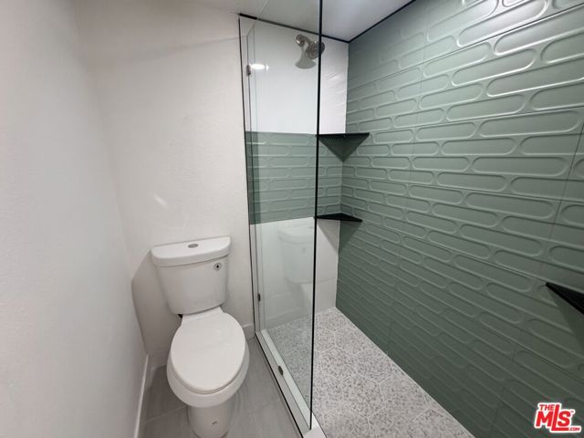 5300 E Waverly Drive, Palm Springs CA: https://media.crmls.org/mediaz/c131b3b2-d3c8-4963-bc66-b96ef8423a5a.jpg