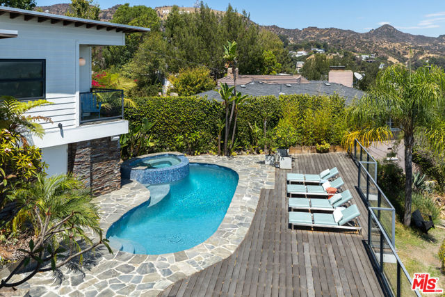 3 Bed Home for Sale in Los Angeles, California