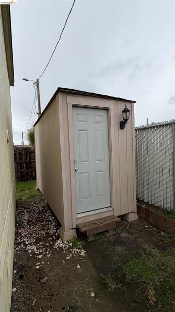 4449 S Carpenter RD, Modesto CA: https://media.crmls.org/mediaz/c134b244-45e4-409d-9c13-39792e027e93.jpg