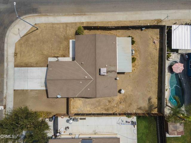 4203 Noella Road, Bakersfield CA: https://media.crmls.org/mediaz/c13552c2-00c8-4305-bde9-81037b84b312.jpg