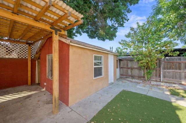 1203 Whitton Avenue, San Jose CA: https://media.crmls.org/mediaz/c1356e32-836e-46d5-b907-be18e19ecea5.jpg