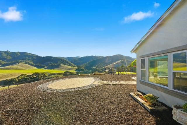 979 Via Rodriguez, San Juan Bautista CA: https://media.crmls.org/mediaz/c13636c1-d475-41b7-aa33-05068583847d.jpg