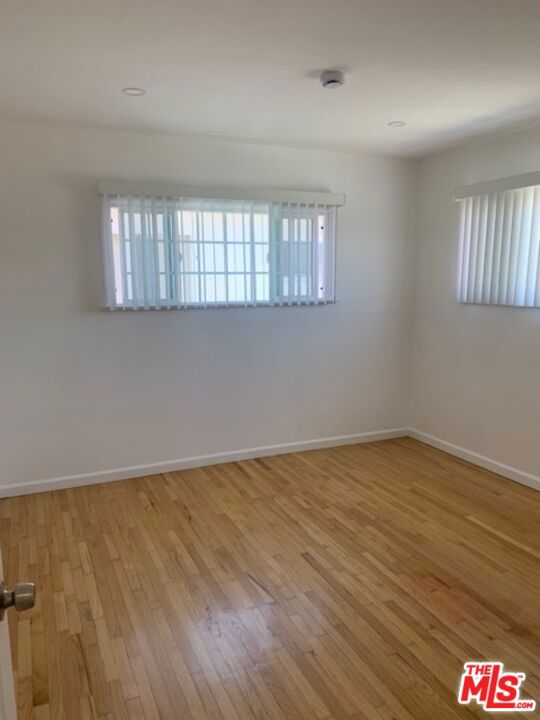 4131 Palmwood Drive, Los Angeles CA: https://media.crmls.org/mediaz/c137e093-e702-4ff3-a922-5d9dbc89867c.jpg