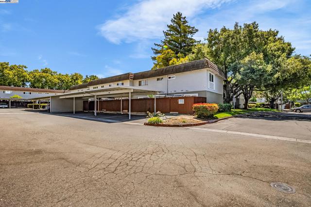 4446 Seminole Way, Pleasanton CA: https://media.crmls.org/mediaz/c1390e5e-8e54-4fbc-bc82-1b543d2fb8f8.jpg