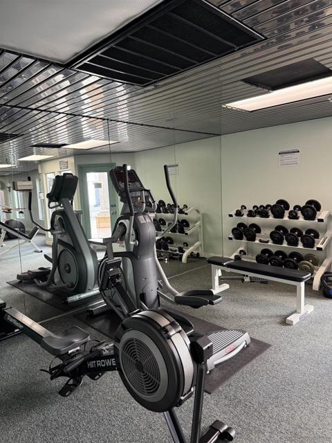 620 State St, San Diego CA: https://media.crmls.org/mediaz/c13a9787-58d6-4f64-ad57-b3cbde0da4e6.jpg