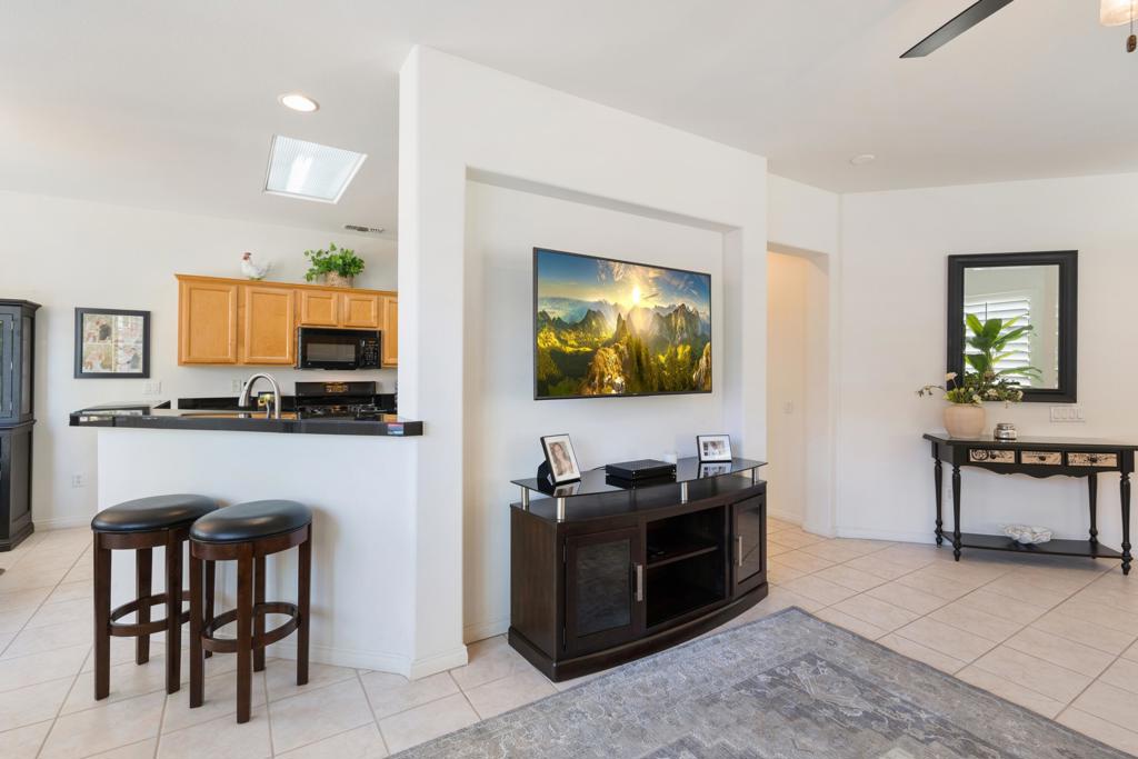 MLS #219135264DA image #4