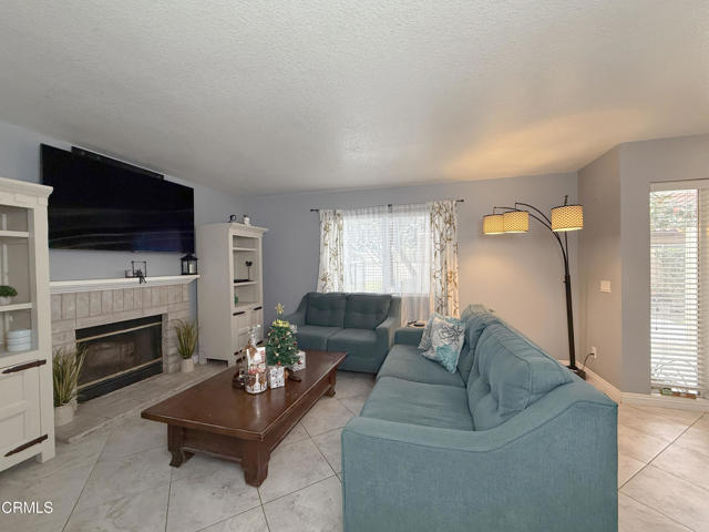 Detail Gallery Image 5 of 23 For 411 E Bard Rd, Oxnard,  CA 93033 - 3 Beds | 2/1 Baths