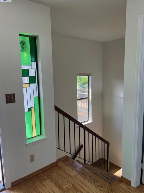 3242 Monika Ln, Hayward CA: https://media.crmls.org/mediaz/c13ad613-7eb1-4110-9996-be4eaac7b6c2.jpg