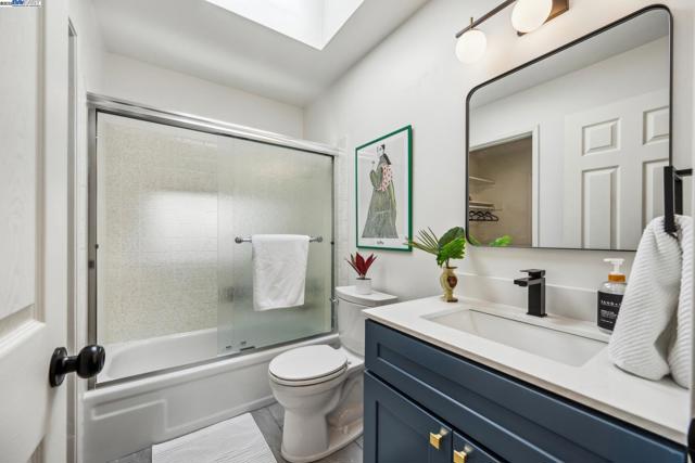 471 JOOST AVENUE, San Francisco CA: https://media.crmls.org/mediaz/c13bc5a4-72ef-4559-97d5-ce0c37e3755f.jpg