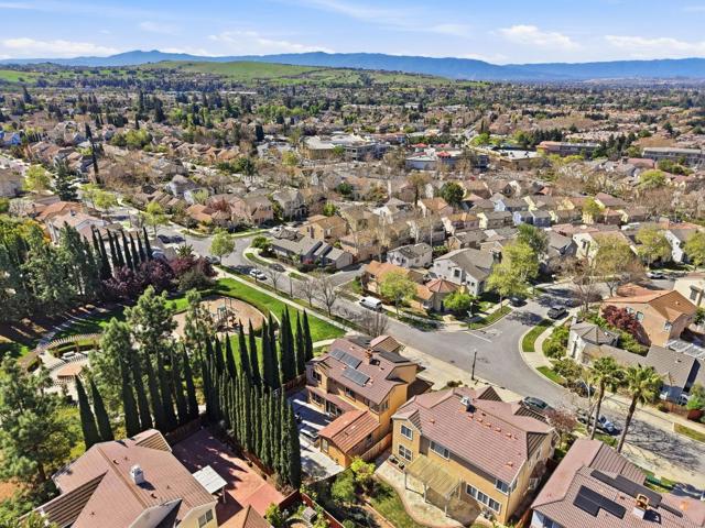 Image 61 of 65 For 3946 Louvre Avenue