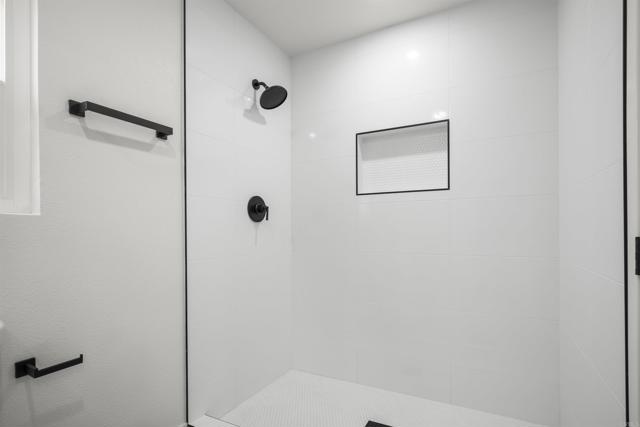 Detail Gallery Image 24 of 47 For 1607 Bubbling Well Dr, San Diego,  CA 92154 - 5 Beds | 3 Baths