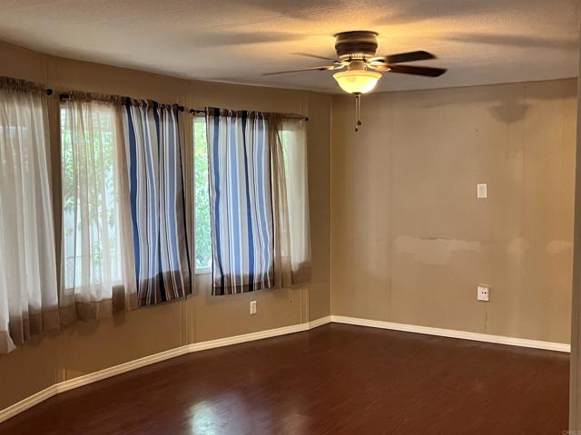 Detail Gallery Image 2 of 22 For 1537 H Street #35,  Ramona,  CA 92065 - 3 Beds | 2 Baths