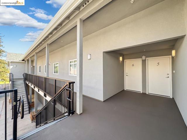 Image 15 of 46 For 4124 Lyon Ave