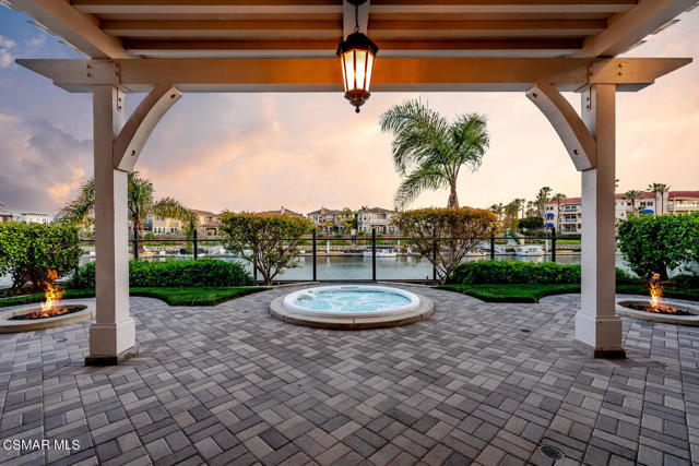 4014 Caribbean Street, Oxnard CA: https://media.crmls.org/mediaz/c13c9ad6-ef92-4b08-96e9-09707fb15ca0.jpg
