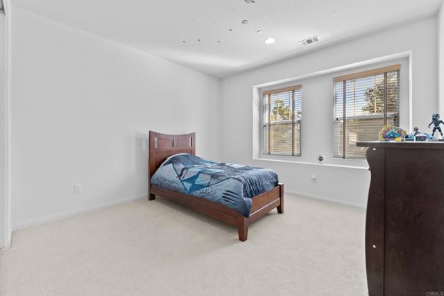 Image 25 of 39 For 8945 Mckinley Court
