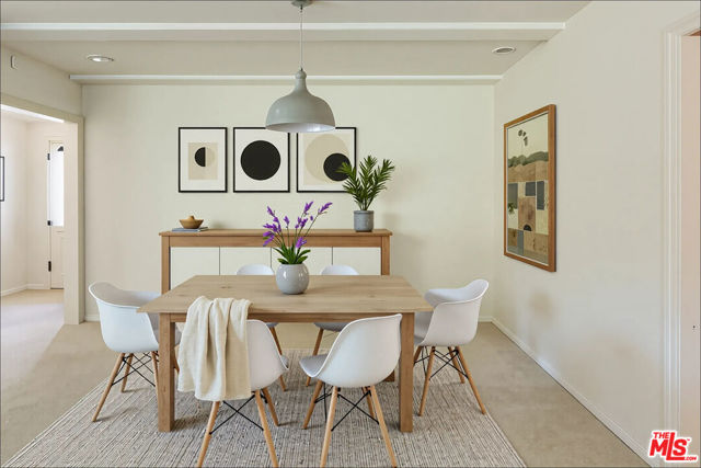 21924 Buena Ventura Street, Woodland Hills CA: https://media.crmls.org/mediaz/c13d3b4d-c118-4fe4-b48f-7088f52a7d6f.jpg