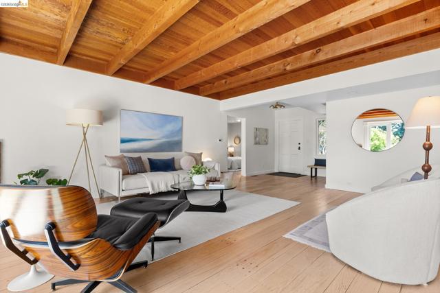 Image 5 of 60 For 260 Grizzly Peak Blvd