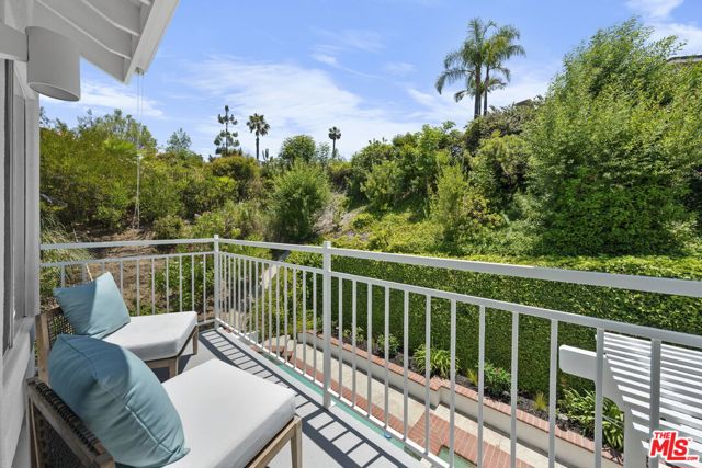 22248 Cairnloch Street, Calabasas CA: https://media.crmls.org/mediaz/c13d51a2-8237-4cb2-b07e-02e198d4a5f8.jpg