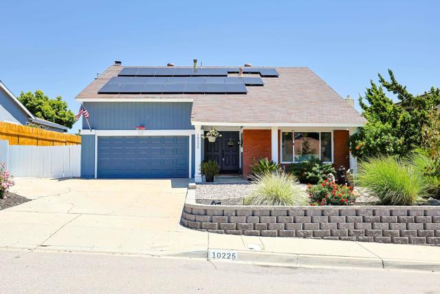 Detail Gallery Image 3 of 53 For 10225 Molino, Santee,  CA 92071 - 5 Beds | 2/1 Baths