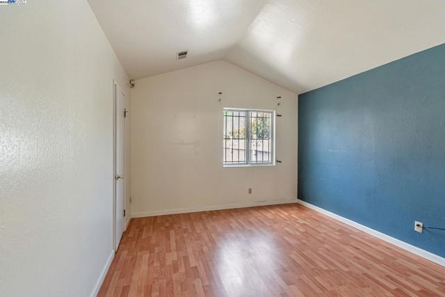 2538 E 16Th St, Oakland CA: https://media.crmls.org/mediaz/c13dfd1c-881e-41c9-b14a-2a44a1424c0a.jpg