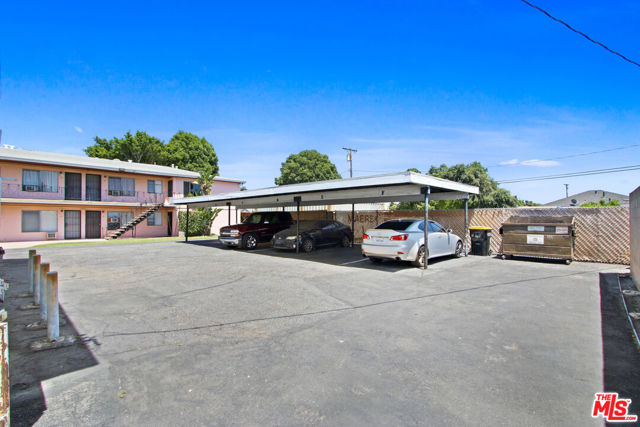 7908 Duchess Drive, Whittier CA: https://media.crmls.org/mediaz/c13f305f-08a2-4cfd-83f7-83a8762cabaa.jpg