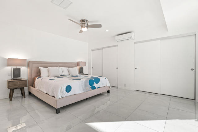 1175 E San Lucas Road, Palm Springs CA: https://media.crmls.org/mediaz/c14066b9-a866-4ead-8a18-c866e332b37d.jpg