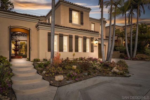 11649 Thistle Hill Pl, San Diego CA: https://media.crmls.org/mediaz/c14140a4-bb32-464f-823f-cbf5359772a7.jpg