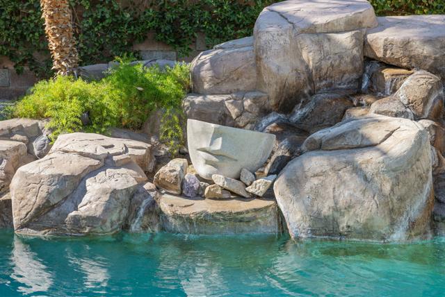 71653 Mirage Road, Rancho Mirage CA: https://media.crmls.org/mediaz/c1415385-f13c-4b93-902c-84e0fd0e116d.jpg