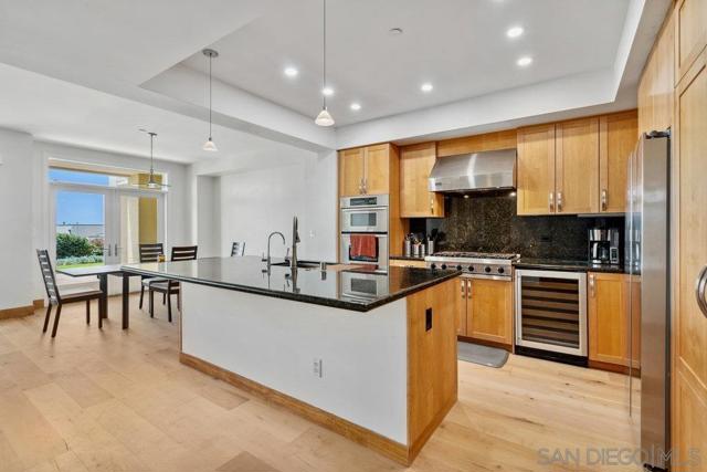 5420 La jolla Blvd., La Jolla CA: https://media.crmls.org/mediaz/c143810c-011c-4dcf-bc79-efe1aa3fe13a.jpg