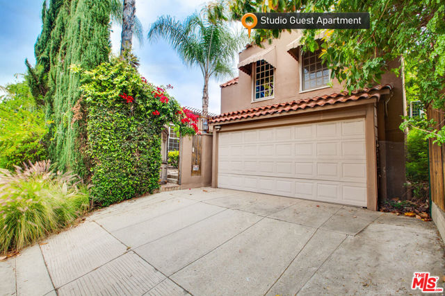 1900 N Serrano Avenue, Los Angeles CA: https://media.crmls.org/mediaz/c143fe4c-a286-4383-89ee-20122d94e83b.jpg