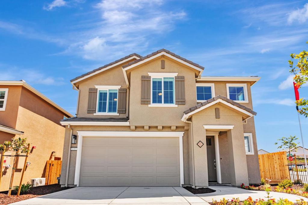 1153 Coyote Peak Way