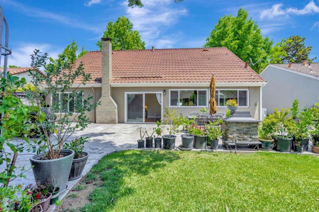 7179 Via Maria, San Jose CA: https://media.crmls.org/mediaz/c14560ff-aea9-48bc-a386-e4386c773d1c.jpg