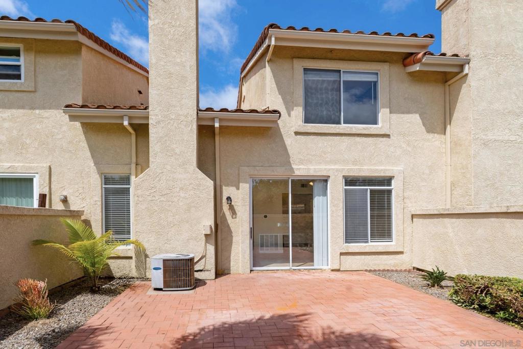 10911 Creekbridge Place - photo 16