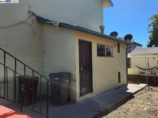 1069 71st Avenue, Oakland, California 94621, ,Multi-Family,For Sale,71st Avenue,41076655