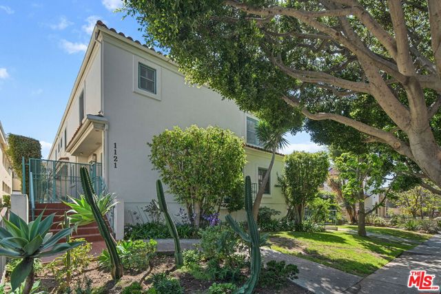 1121 Princeton Street, 4 photo 1