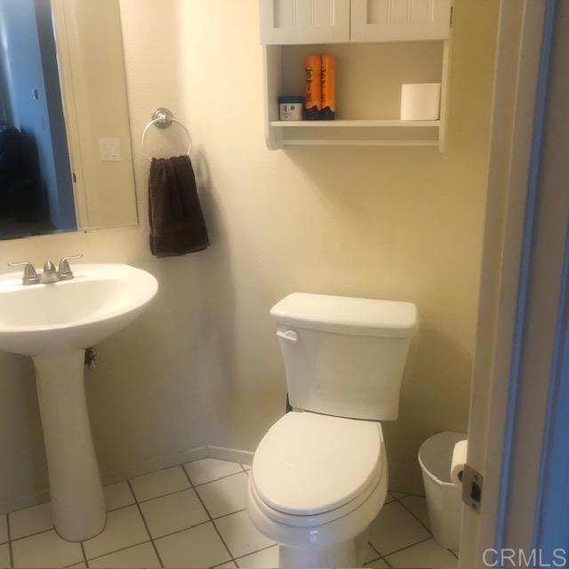 https://media.crmls.org/mediaz/c1464f7d-6d65-48c7-babe-bc5cfb4719fa.jpg?preset=X-Large