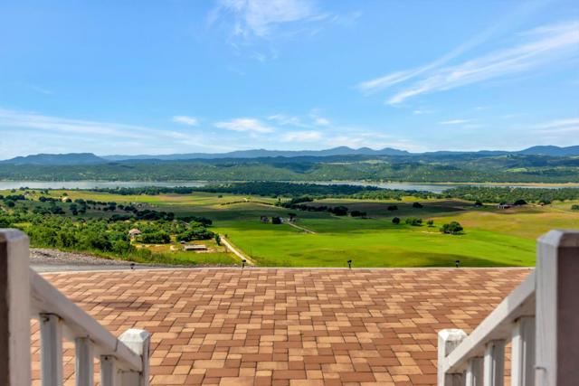 70500 Bradley Lockwood Road, Lockwood CA: https://media.crmls.org/mediaz/c1472b3e-ffed-47d4-94b8-86922d8c7d8e.jpg