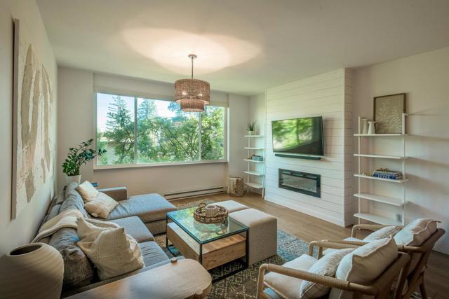 1515 Arc Way, Burlingame CA: https://media.crmls.org/mediaz/c1477c78-b199-4533-bf1c-1967d6841af0.jpg