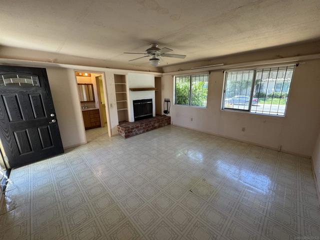 10490 Stanfield Cir, San Diego CA: https://media.crmls.org/mediaz/c1495eda-c97f-42fe-93a6-39d0e8913709.jpg