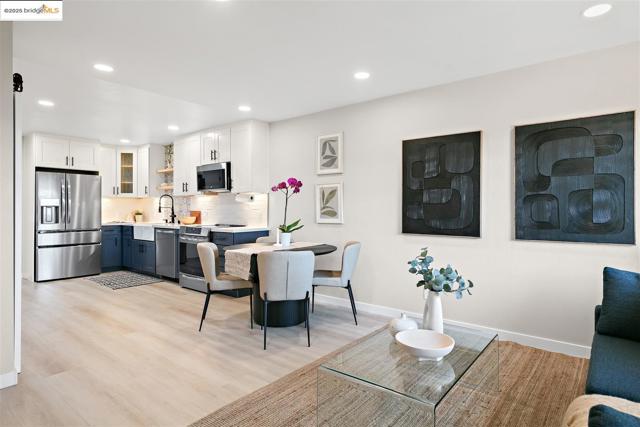 1130 Richmond ST, El Cerrito CA: https://media.crmls.org/mediaz/c1498e70-189b-40fe-84bc-38c988451882.jpg