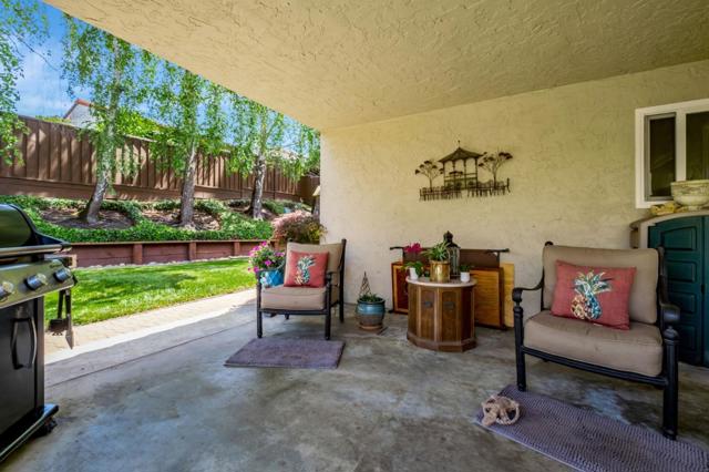 19 Magnolia Court, Watsonville CA: https://media.crmls.org/mediaz/c149960c-458b-4758-8dbf-8ea3a00cd658.jpg